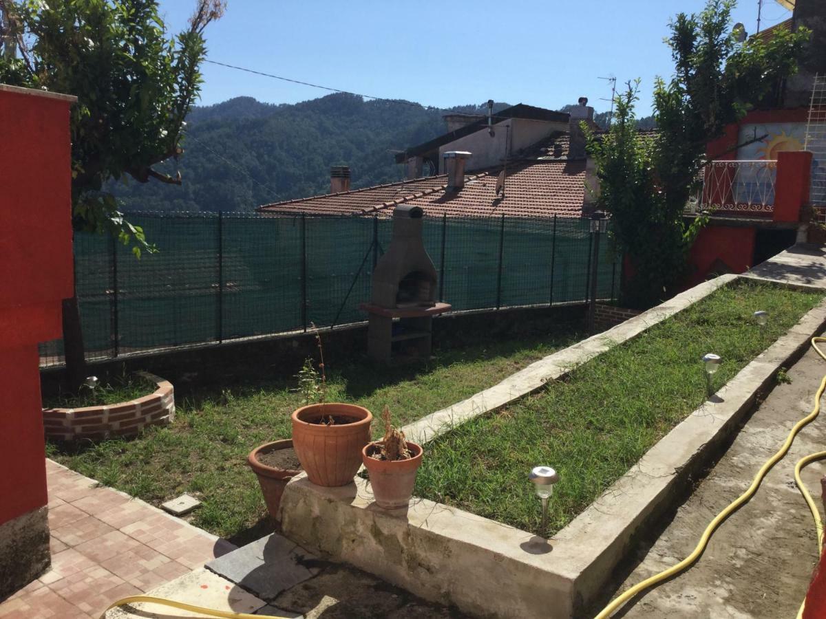 Red House Villa Tivegna Exterior photo